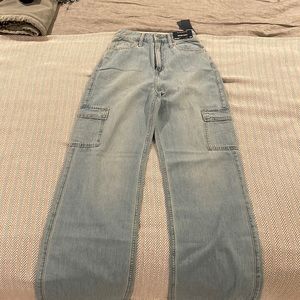 Hollister Highest Rise Vintage Baggy Cargo Pants